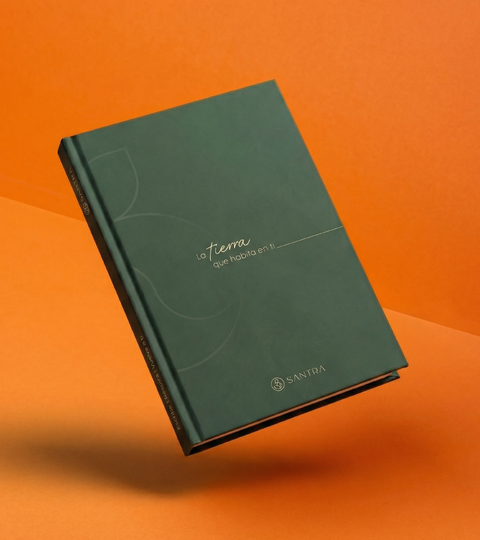 Journal de escritura consciente SANTRA - La tierra que habita en ti.